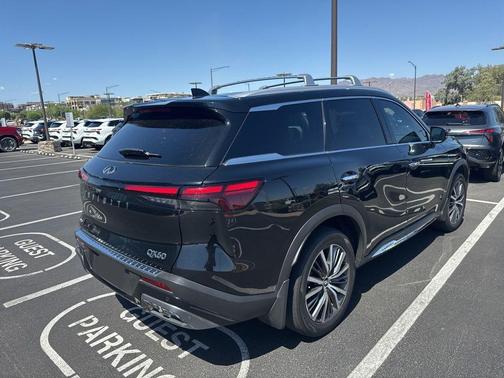 Mineral Black 2023 INFINITI QX60 SENSORY