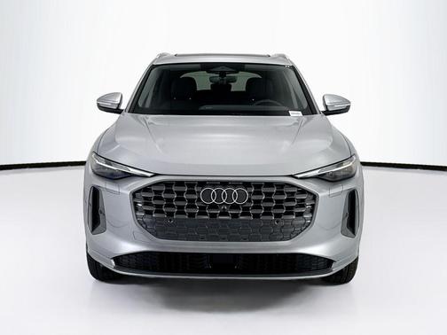 Florett Silver Metallic 2026 Audi Q5 Premium TFSI quattro S tronic