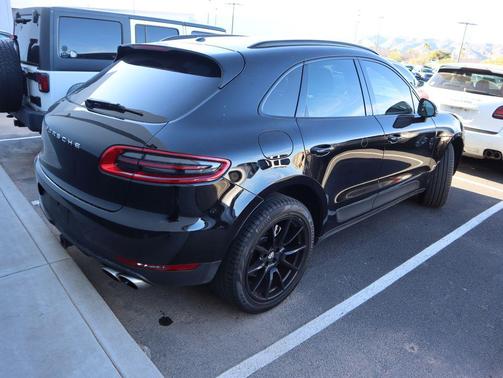 2018 Porsche Macan S