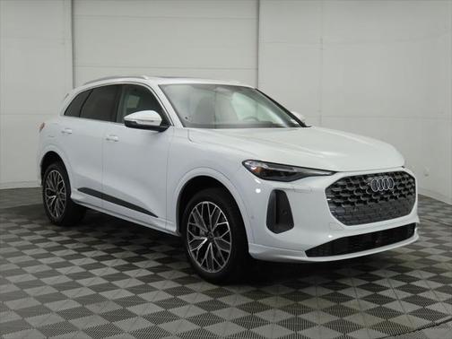 2025 Audi Q5 Premium Plus