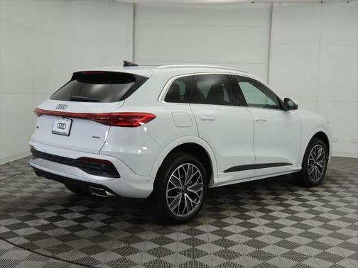 2025 Audi Q5 Premium Plus