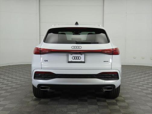 2025 Audi Q5 Premium Plus