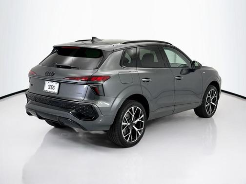 Daytona Gray Pearl 2026 Audi Q3 TFSI quattro S tronic