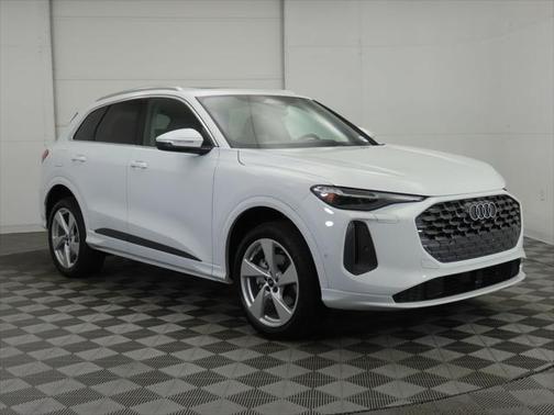 2025 Audi Q5 Premium Plus