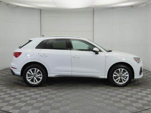 2025 Audi Q3 45 S line Premium Plus