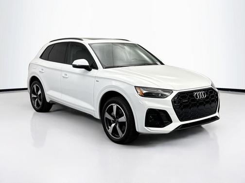 2023 Audi Q5 45 S line Premium Plus