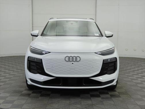 2025 Audi Q6 e-tron Prestige quattro