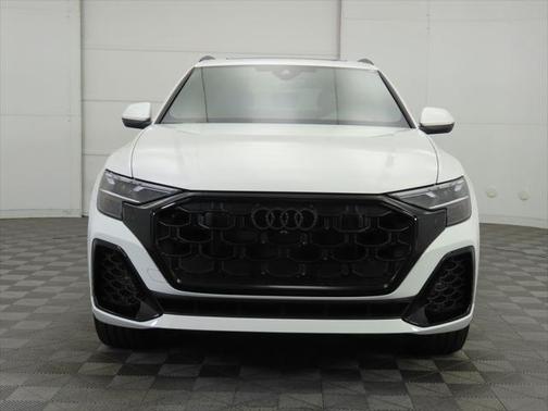 2025 Audi Q8 55 Premium Plus