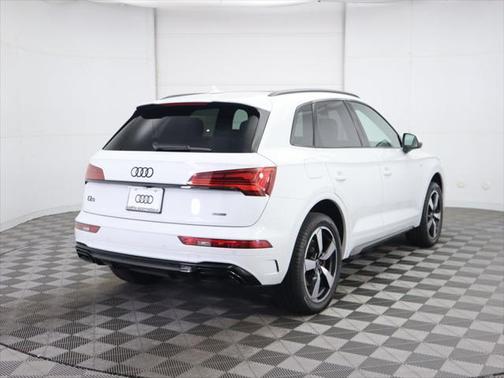 2024 Audi Q5 45 S line Premium Plus
