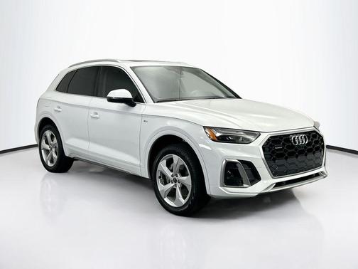 2025 Audi Q5 45 S line Premium Plus