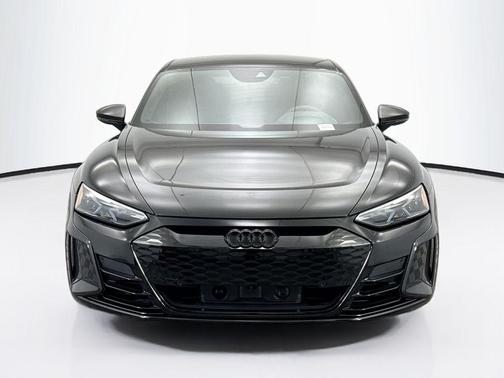 2022 Audi RS e-tron GT quattro