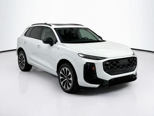 Arkona White 2026 Audi Q3 TFSI quattro S tronic