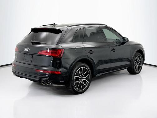 2024 Audi SQ5 3.0T Prestige