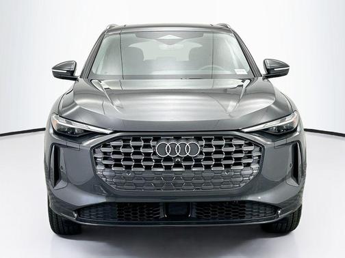 2025 Audi Q5 Premium TFSI quattro S tronic