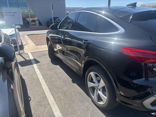 Mythos Black Metallic 2025 Audi Q5 Premium Plus TFSI quattro S tronic