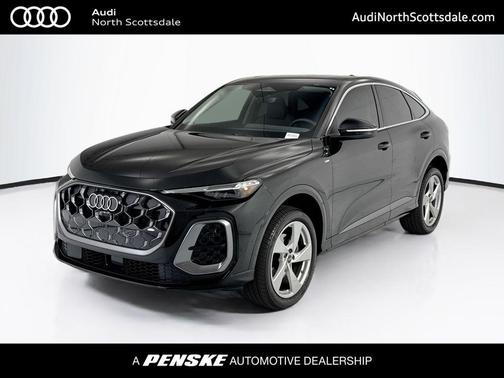 Mythos Black Metallic 2025 Audi Q5 Premium Plus TFSI quattro S tronic