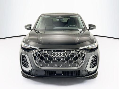 Mythos Black Metallic 2025 Audi Q5 Premium Plus TFSI quattro S tronic
