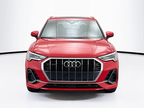 2025 Audi Q3 45 S line Premium Plus
