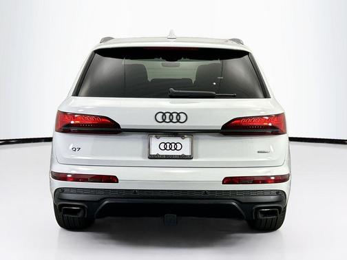 2026 Audi Q7 55 Premium Plus