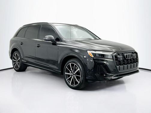 2026 Audi Q7 45 Premium Plus