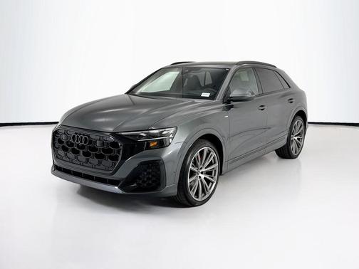 Daytona Gray Pearl Effect 2026 Audi Q8 55 Prestige