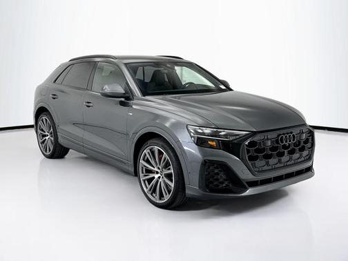 Daytona Gray Pearl Effect 2026 Audi Q8 55 Prestige