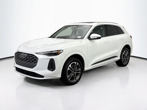 2025 Audi Q5 Premium TFSI quattro S tronic