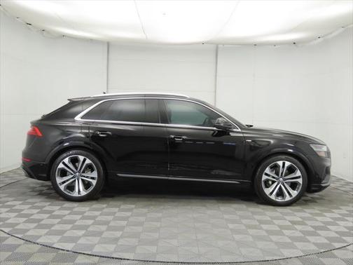 2020 Audi Q8 55 Premium Plus