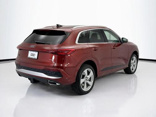 Grenadine Red Metallic 2026 Audi Q5 Premium Plus TFSI quattro S tronic