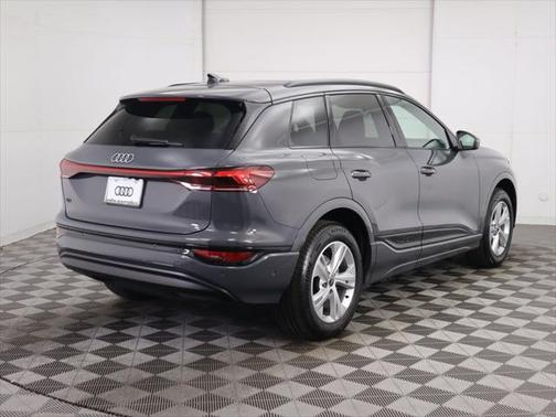 2025 Audi Q6 e-tron Premium Plus