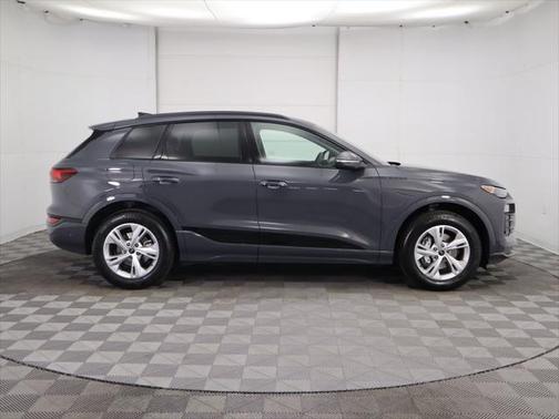 2025 Audi Q6 e-tron Premium Plus