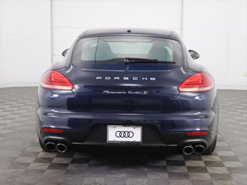 2016 Porsche Panamera Turbo S