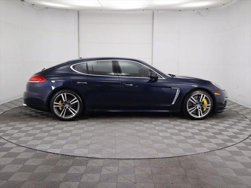 2016 Porsche Panamera Turbo S
