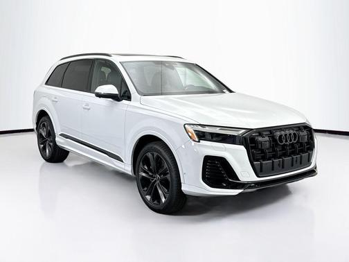 Glacier White Metallic 2026 Audi Q7 55 Premium Plus