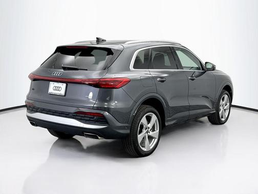2025 Audi Q5 Premium Plus