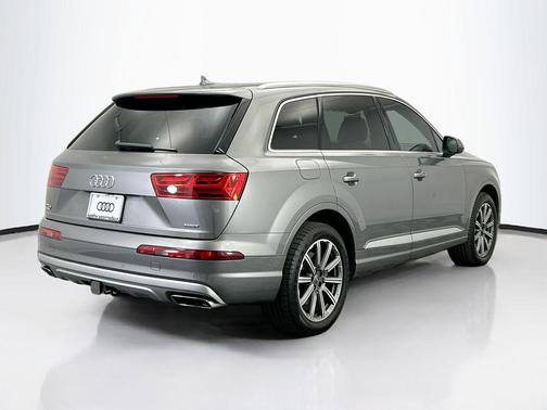 2018 Audi Q7 2.0T Premium Plus