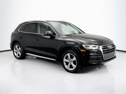 2020 Audi Q5 45 Premium Plus