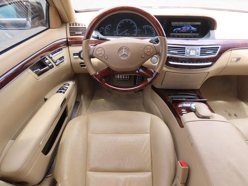 2010 Mercedes-Benz S-Class S 550