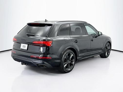 2026 Audi Q7 55 Premium Plus