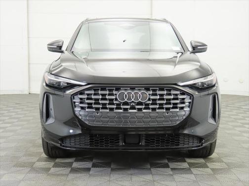 2025 Audi Q5 Premium