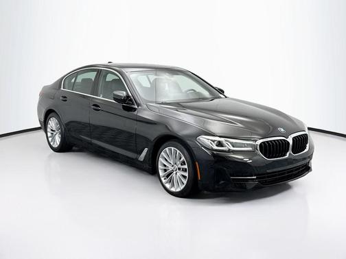2021 BMW 530 530i