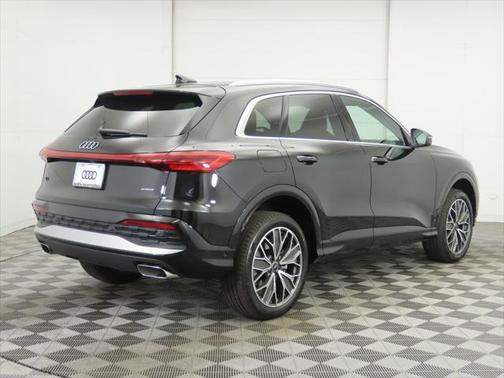 2025 Audi Q5 Premium Plus