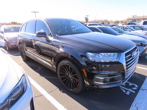 2019 Audi Q7 55 Premium Plus