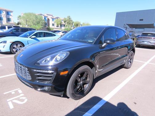 2018 Porsche Macan Base
