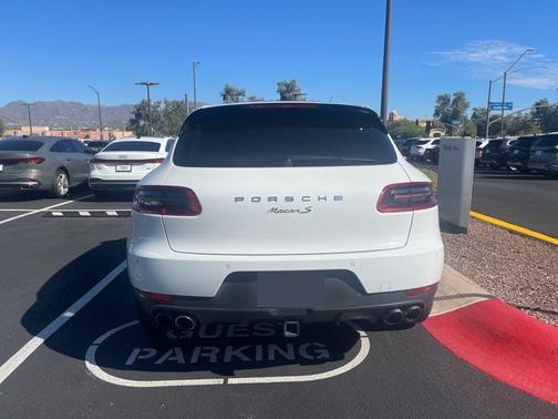 2015 Porsche Macan S