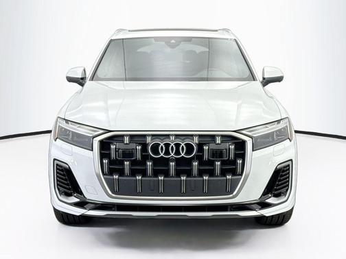 2026 Audi Q7 55 Premium Plus
