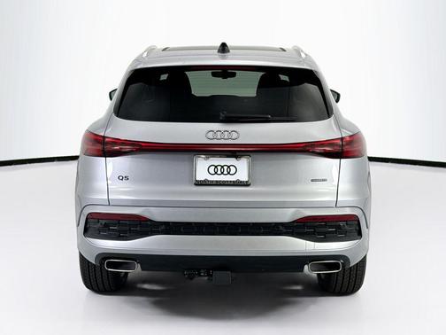 Florett Silver Metallic 2026 Audi Q5 Premium Plus TFSI quattro S tronic