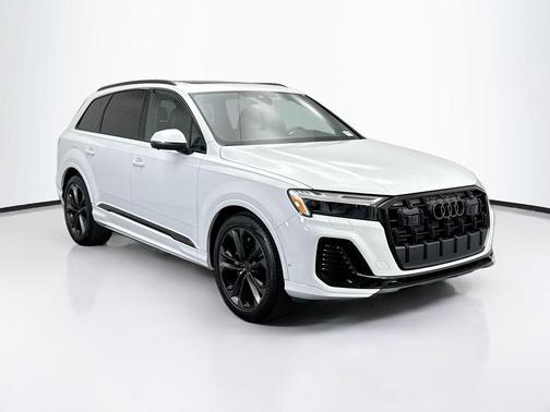 2026 Audi Q7 55 Premium Plus