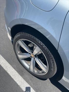 2023 Porsche Macan Base