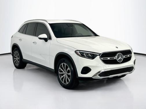 Polar White 2024 Mercedes-Benz GLC 300 4MATIC